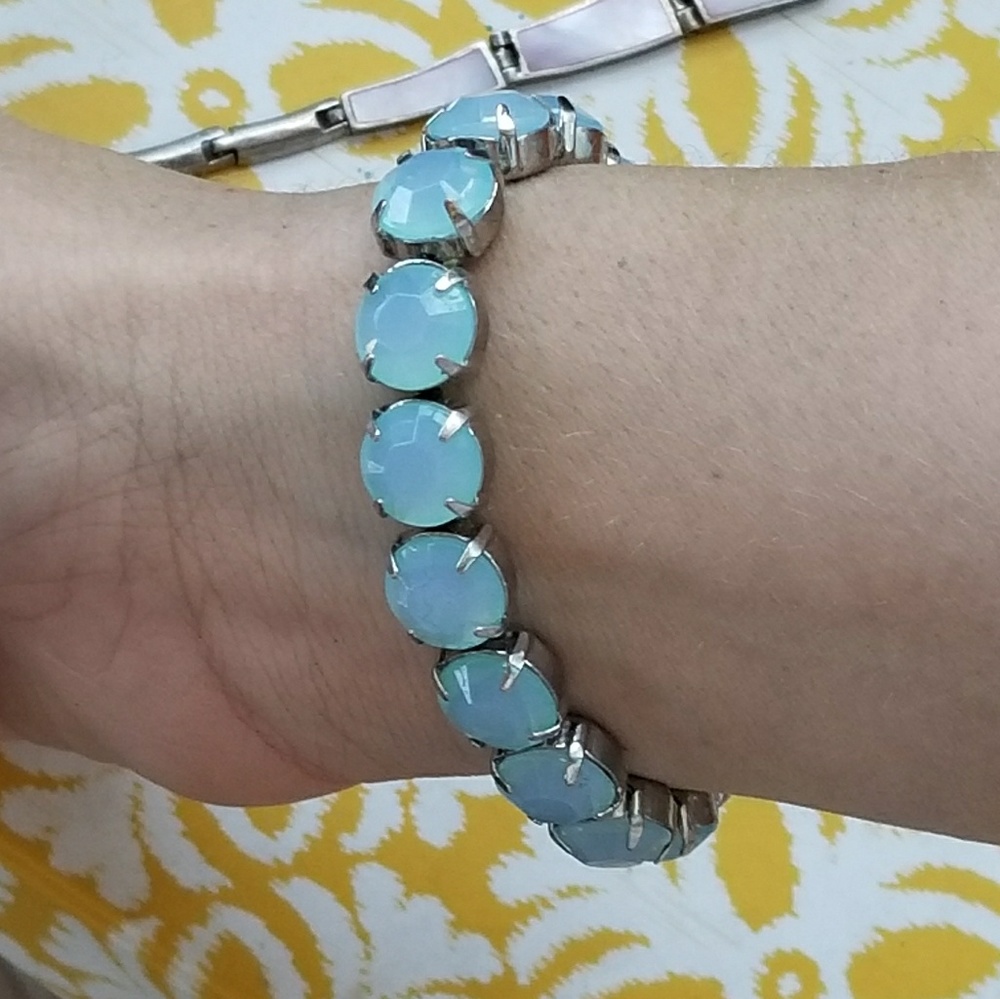 NEW! POT METAL & SKY BLUE RHINESTONE BRACELET